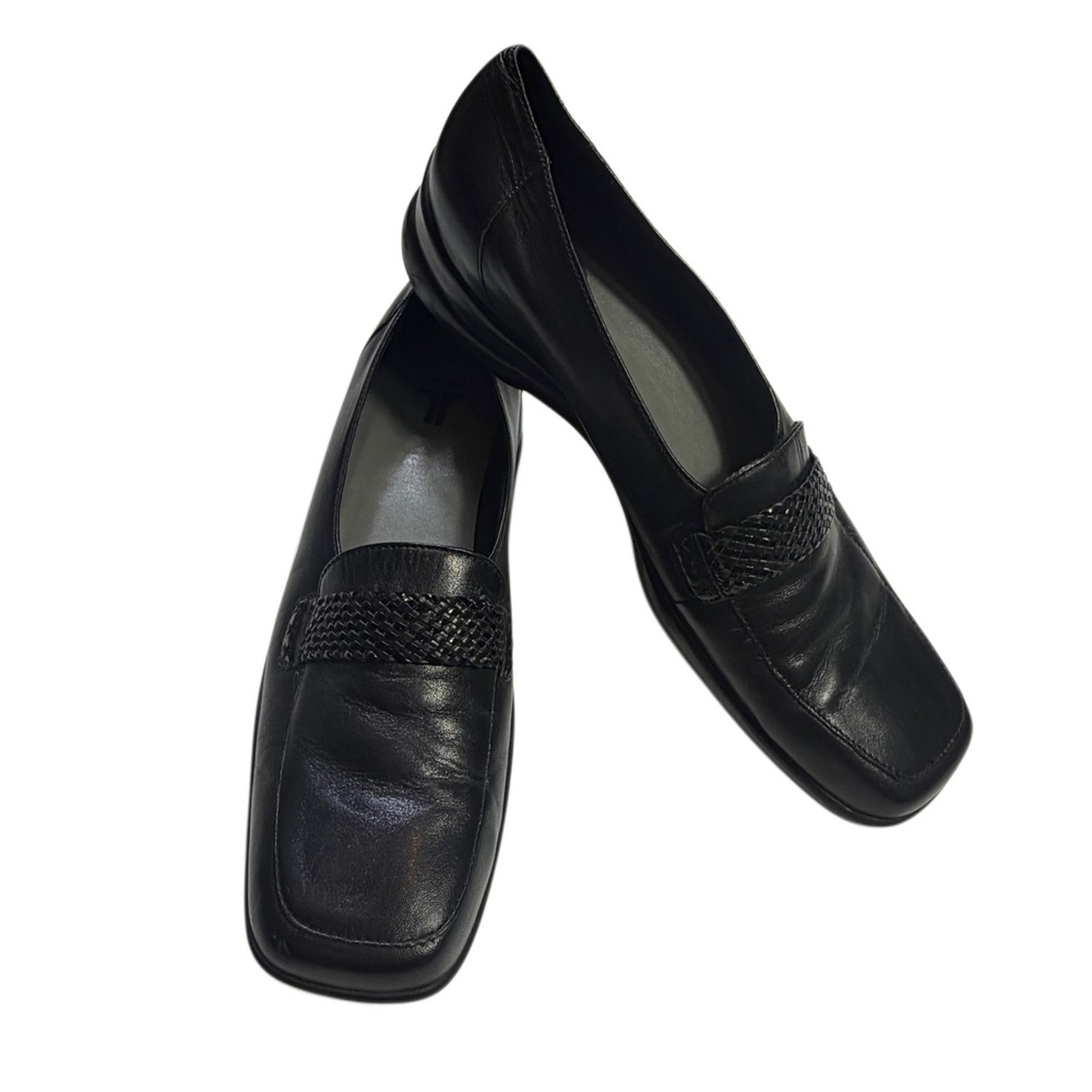 Classic Preppy Black Leather Woven Loafers Trotters 9.5N Slip-On Flats